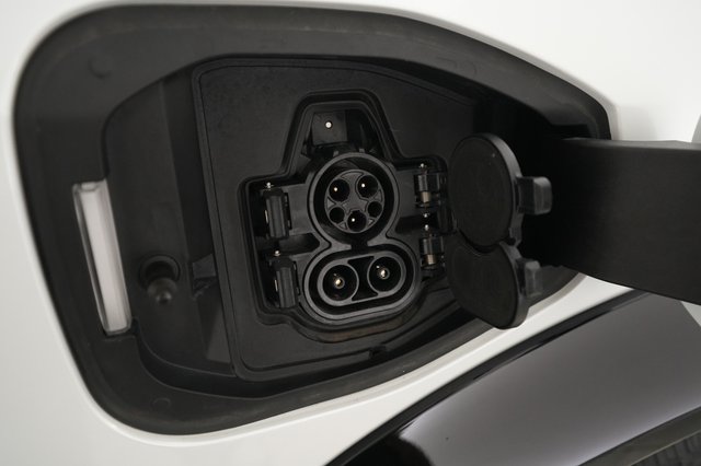 2023 Nissan Ariya — photo 8 of 20