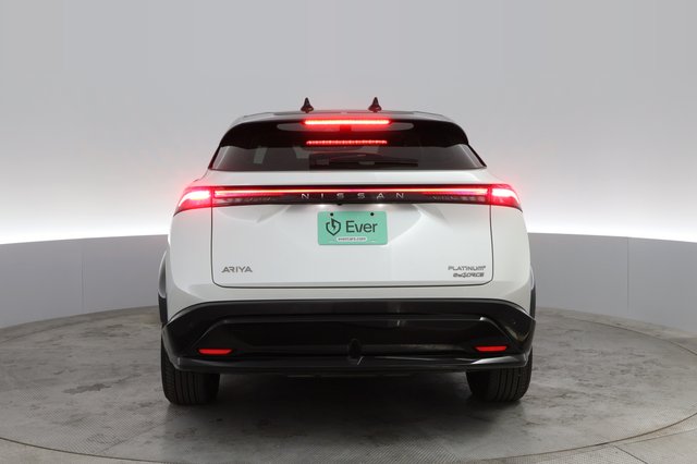 2023 Nissan Ariya — photo 14 of 20