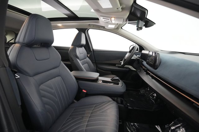 2023 Nissan Ariya — photo 18 of 19