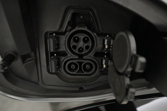 2023 Nissan Ariya — photo 8 of 19