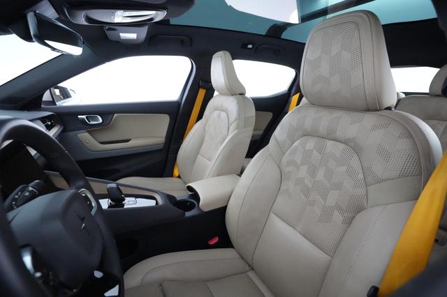 2022 Polestar 2 — photo 2 of 22