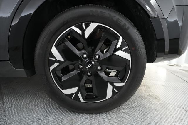 2024 Kia Niro EV — photo 7 of 23