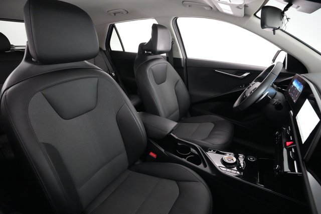 2024 Kia Niro EV — photo 17 of 23