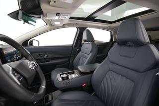 2023 Nissan Ariya — photo 3 of 19