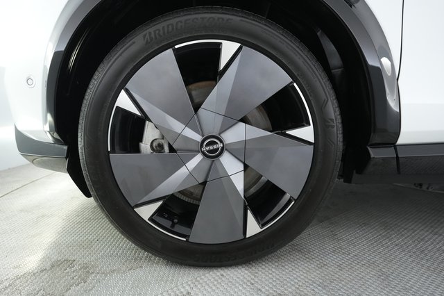 2023 Nissan Ariya — photo 7 of 19