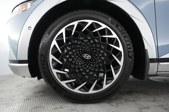 2024 Hyundai IONIQ 5 — photo 15 of 21