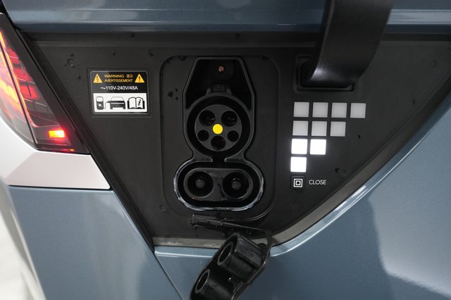 2024 Hyundai IONIQ 5 — photo 8 of 21
