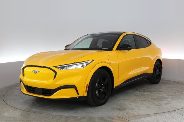 2022 Ford Mustang Mach-E — VIN 3FMTK2R72NMA24142