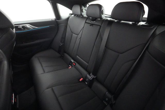 2022 BMW i4 — photo 20 of 20