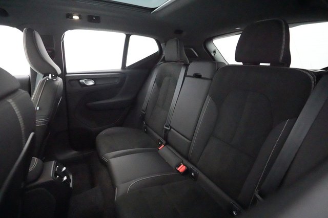 2023 Volvo XC40 Recharge — photo 17 of 21