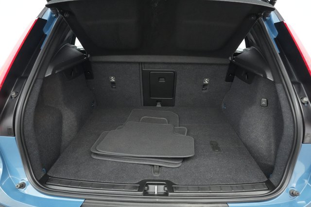 2023 Volvo XC40 Recharge — photo 21 of 21
