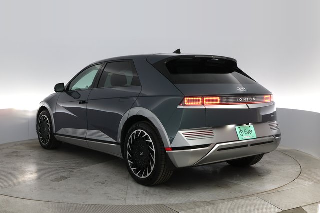 2024 Hyundai IONIQ 5 — photo 14 of 22