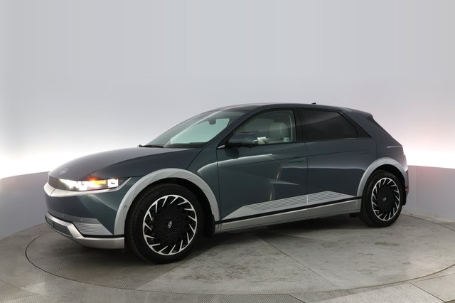 2024 Hyundai IONIQ 5 — photo 10 of 22