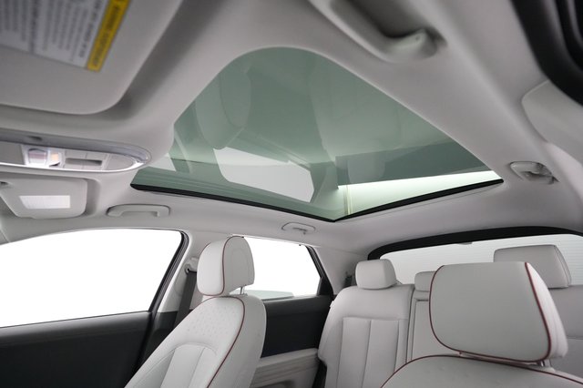 2024 Hyundai IONIQ 5 — photo 18 of 22
