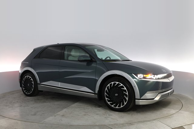 2024 Hyundai IONIQ 5 — photo 11 of 22