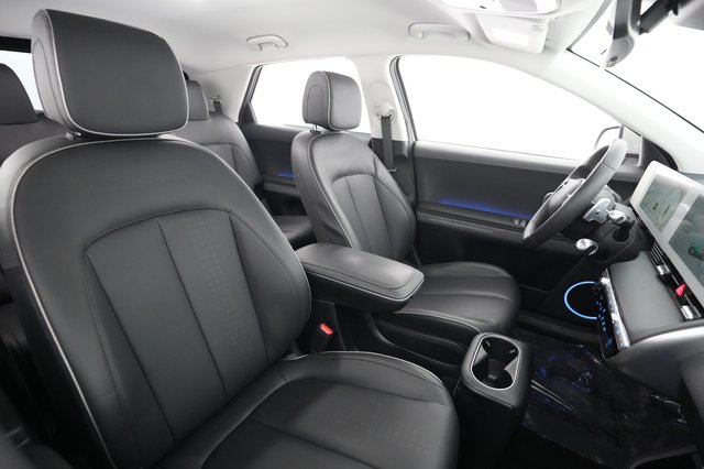 2023 Hyundai IONIQ 5 — photo 3 of 20