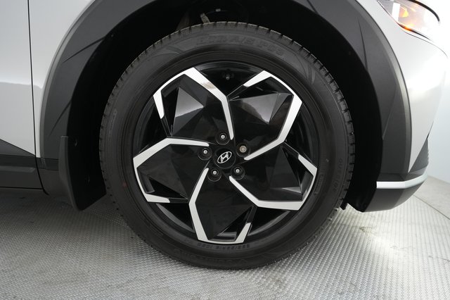 2023 Hyundai IONIQ 5 — photo 12 of 20