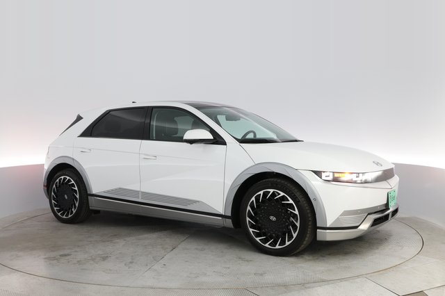 2024 Hyundai IONIQ 5 — photo 11 of 22