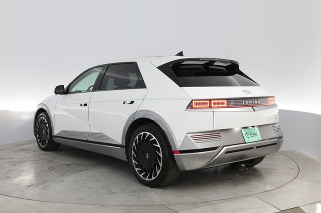 2024 Hyundai IONIQ 5 — photo 13 of 22