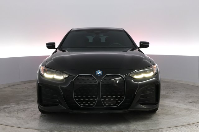 2023 BMW i4 — photo 9 of 21