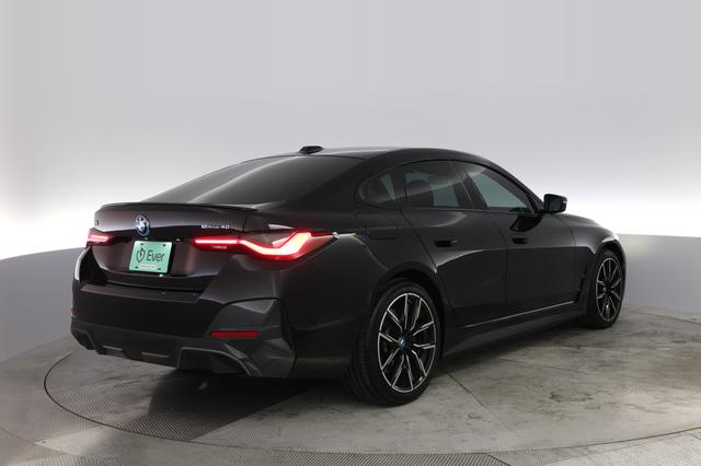 2023 BMW i4 — photo 2 of 21