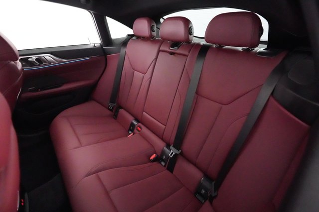 2023 BMW i4 — photo 19 of 21