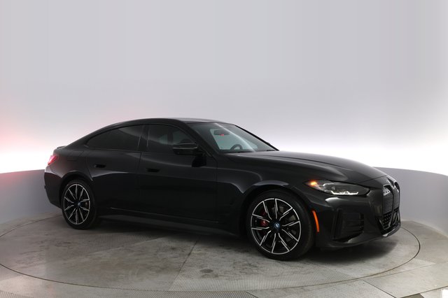 2023 BMW i4 — photo 11 of 21