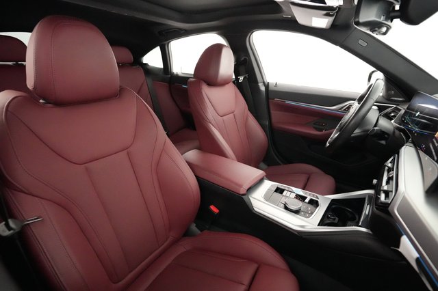 2023 BMW i4 — photo 18 of 21