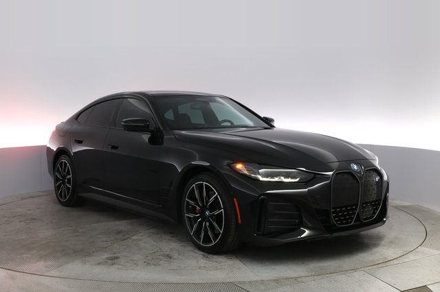 2023 BMW i4 — photo 10 of 21