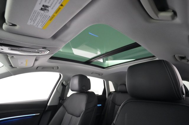 2021 Audi e-tron — photo 19 of 20