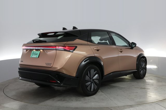 2023 Nissan Ariya — photo 2 of 20