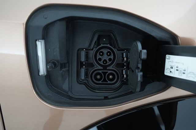 2023 Nissan Ariya — photo 8 of 20