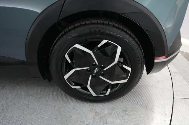 2024 Hyundai IONIQ 5 — photo 11 of 19
