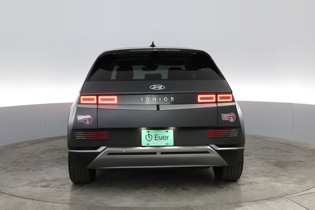 2024 Hyundai IONIQ 5 — photo 14 of 22