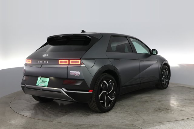 2024 Hyundai IONIQ 5 — photo 2 of 22