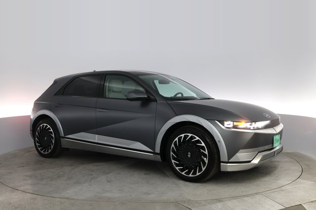 2024 Hyundai IONIQ 5 — photo 10 of 21