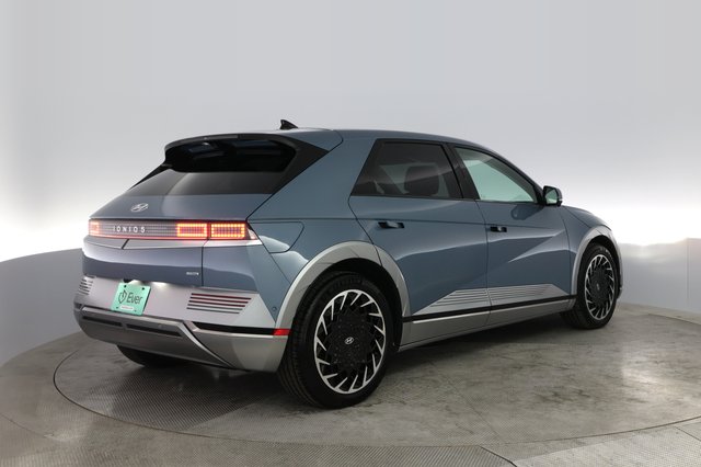 2024 Hyundai IONIQ 5 — photo 2 of 21