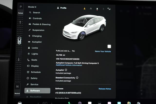 2022 Tesla Model X — photo 5 of 27
