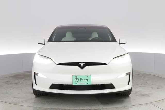 2022 Tesla Model X — photo 9 of 27