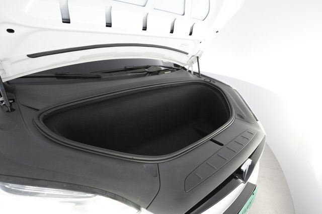 2022 Tesla Model X — photo 21 of 27