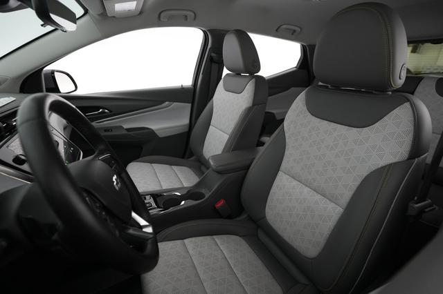 2023 Chevrolet Bolt EUV — photo 3 of 19