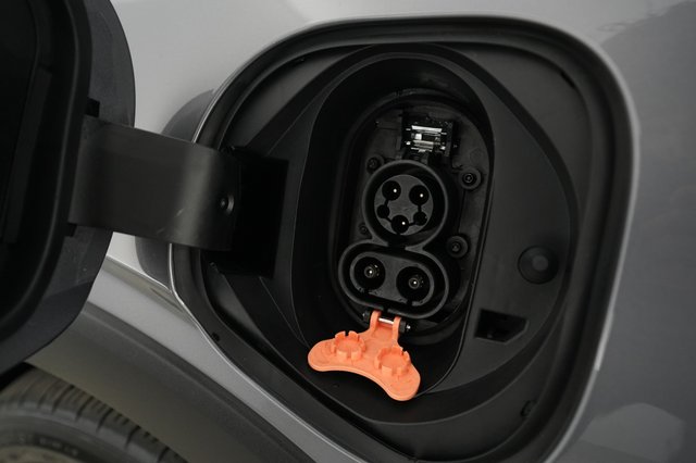 2023 Chevrolet Bolt EUV — photo 8 of 19