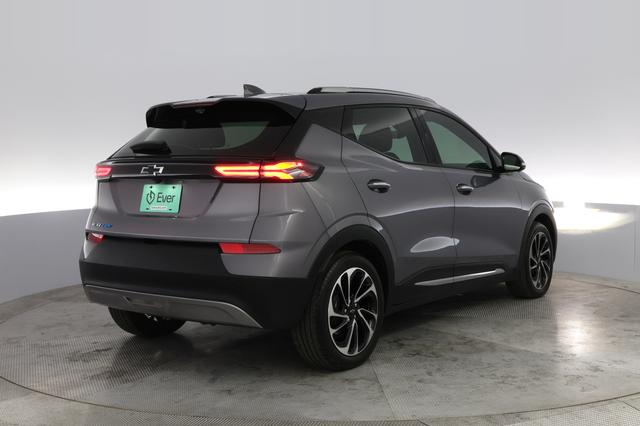 2023 Chevrolet Bolt EUV — photo 2 of 19