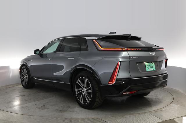 2023 Cadillac LYRIQ — photo 9 of 21