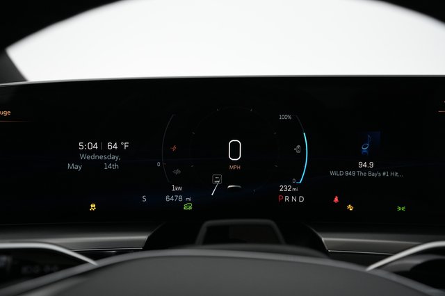 2023 Cadillac LYRIQ — photo 5 of 21