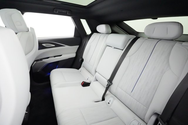 2023 Cadillac LYRIQ — photo 20 of 21