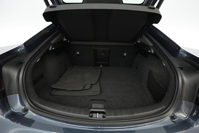 2022 Polestar 2 — photo 6 of 22