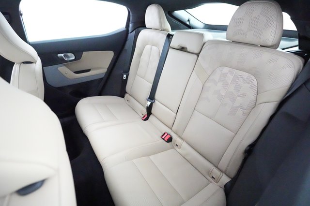 2022 Polestar 2 — photo 20 of 22