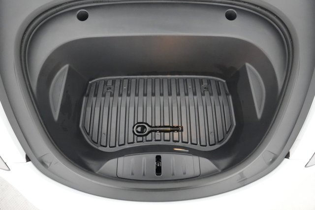 2023 Tesla Model 3 — photo 22 of 26