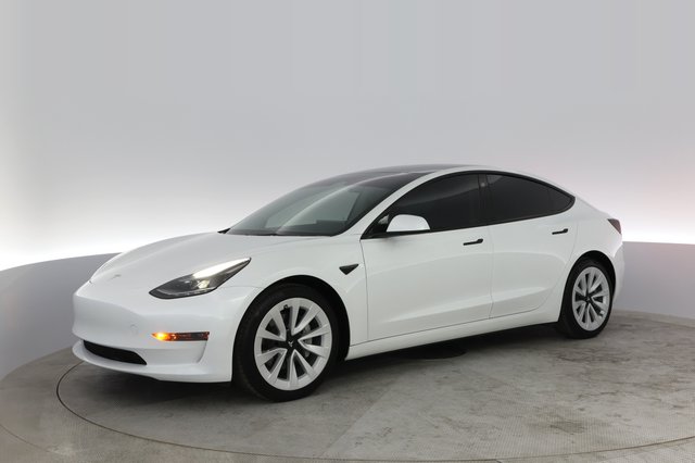 2023 Tesla Model 3 — photo 15 of 26